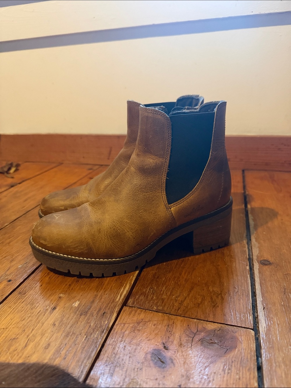 Bos. & Co. Women's Chelsea Ankle Boots in Brown